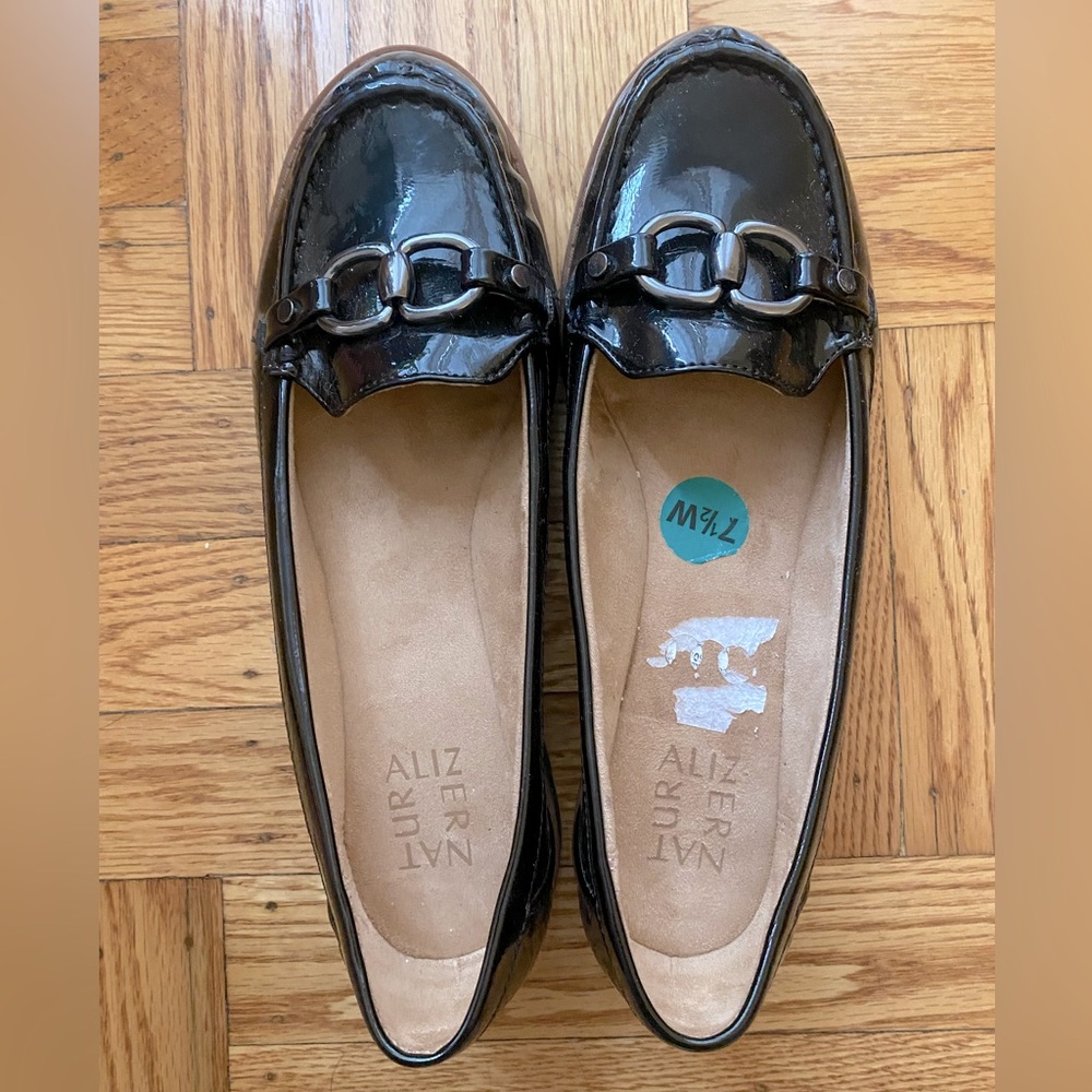 Naturalizer Black Patent Leather Chain Link Detail Loafer